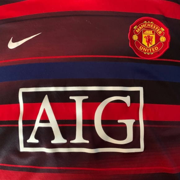 Nike Manchester United Jersey - Picture 2 of 6